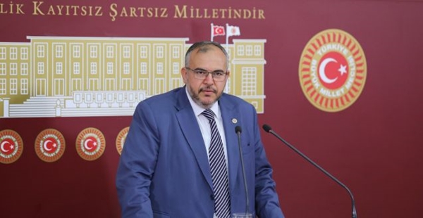 BÜROKRATİK ALANDA OLMAYAN HİYERARŞİK KAST SİSTEMİ AKADEMİK ALANDA VAR