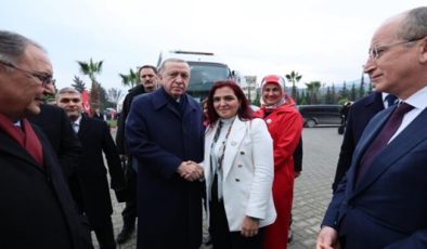 ZEHRA EREN, AK PARTİ GENEL MERKEZ KADIN KOLLARI MKYK ÜYELİĞİNE SEÇİLDİ