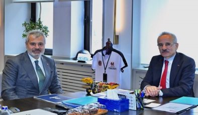 BAŞKAN ÖNTÜRK’TEN BAKAN URALOĞLU’NA ZİYARET