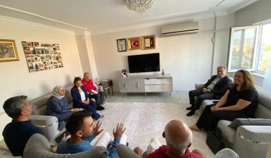 KAYMAKAM AKDAŞ’TAN ŞEHİT AİLELERİNE BAYRAM ZİYARETİ