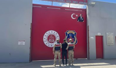 Hatay’da Firari Suçluya Jandarma Darbesi: 25 Yıl Cezası Bulunuyordu