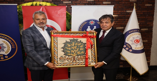 BAŞKAN ÖNTÜRK’TEN KOM BAŞKANLIĞINA ATANAN YILMAZ’A ANLAMLI VEDA