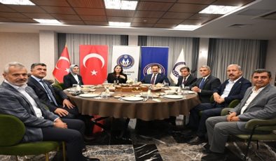 MİLLETVEKİLİ ADEM YEŞİLDAL: ‘’RÜŞTÜ YILMAZ MÜDÜRÜMÜZE HATAY’IMIZA SUNDUĞU HİZMLETLERDEN DOLAYI TEŞEKKÜR EDİYORUZ’’