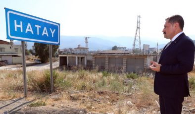 HATAY HALKI VALİ MASATLI’YI BAĞRINA BASTI!