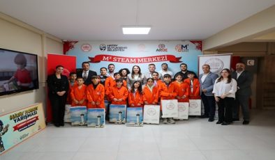 DEPREM BÖLGESİNDE ÇOCUKLARIN HAYALLERİNE ‘’YÜREĞİMİZDEKİ IŞIK’’ OLDULAR!